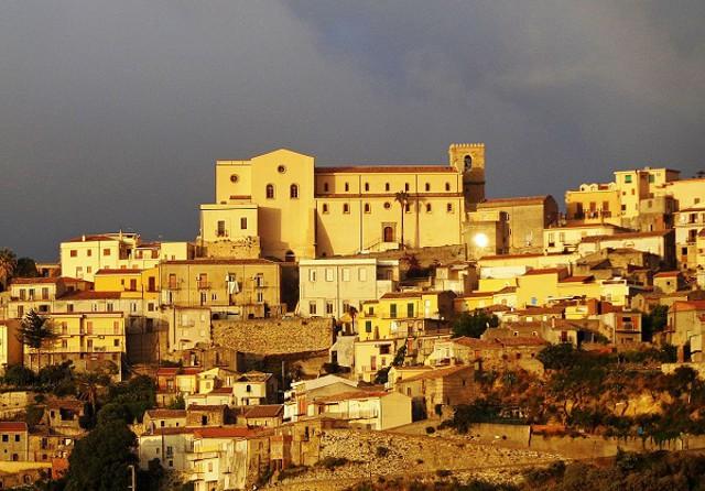 1-Panorama di Castroreale