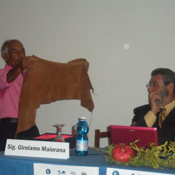 6- l'arch. Celona durante la sua relazione