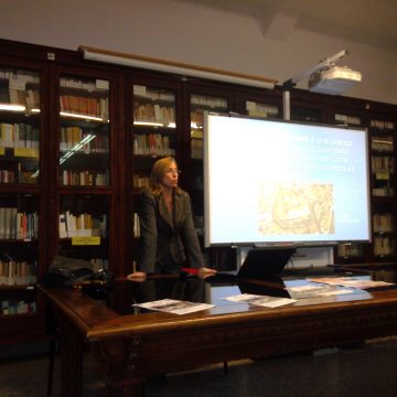 1- La dott.ssa Giordana Marletta durante la sua lectio