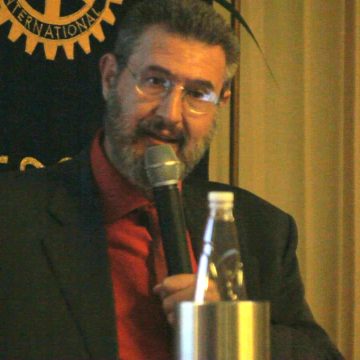 3- l'arch. Celona illustra gli archetipi della Bellezza del territorio messinese