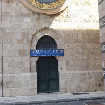3- l'ingresso al Campanile