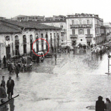3- Nel cerchio rosso i due ingressi dell'osteria di don Fano.